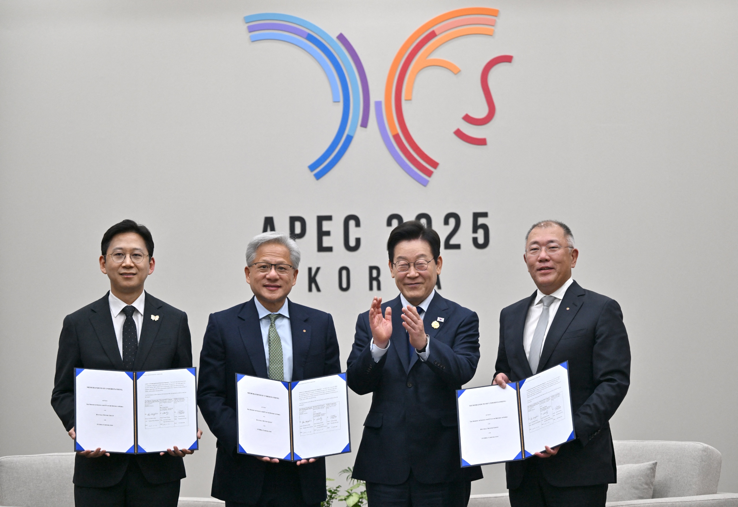 NAVER and NVIDIA Triple Korea's AI Factory to 200 Megawatts in $10 Billion Deal With Brookfield