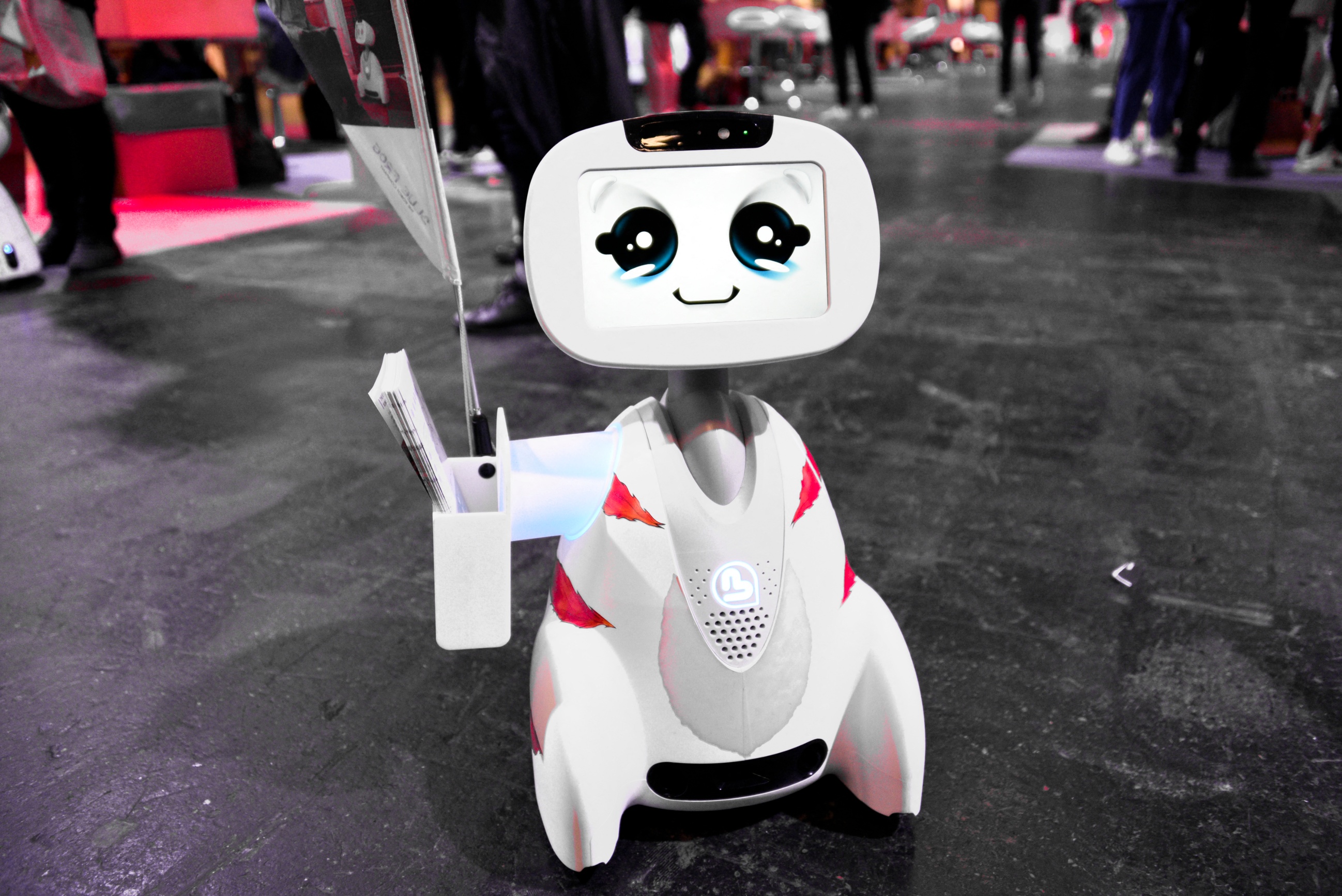 AI Probability Bias Traced to Training: Claude Pessimistic, GPT Optimistic Across All Tests