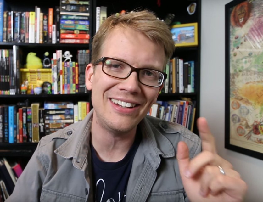 Hank Green addressing the camera in a 2016 Vlogbrothers video