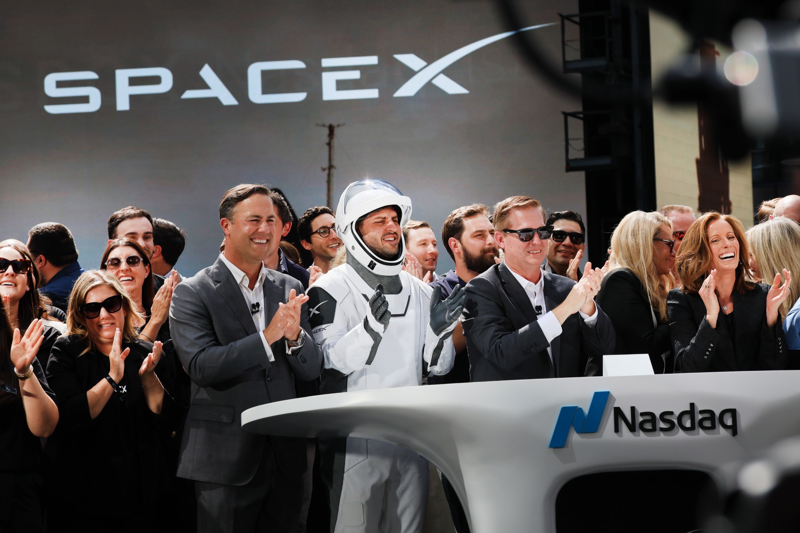 SpaceX Reports Tuesday: Google Revenue Missing as H2 Math Stays Unsettled