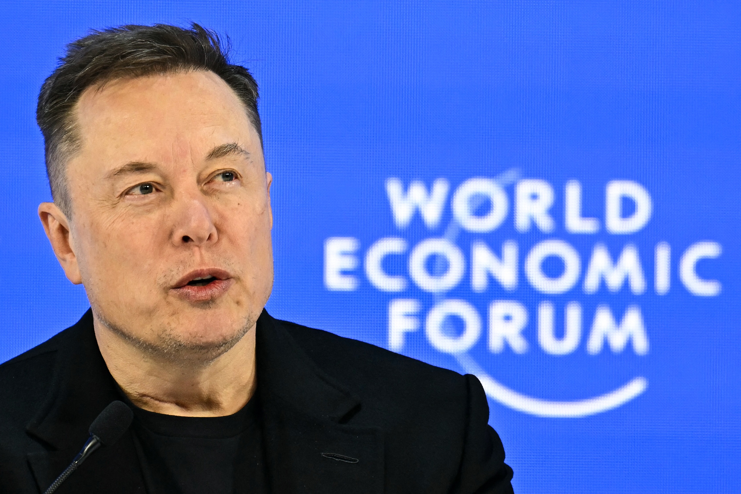 Musk's $649B Rout Erases All SpaceX IPO Gains as Double Threat Arrives