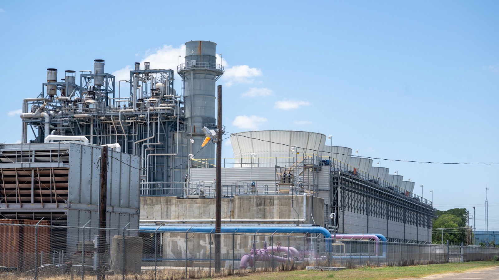 SpaceXAI Keeps 69 Unpermitted Turbines Until July 2027 as Congress Demands Records