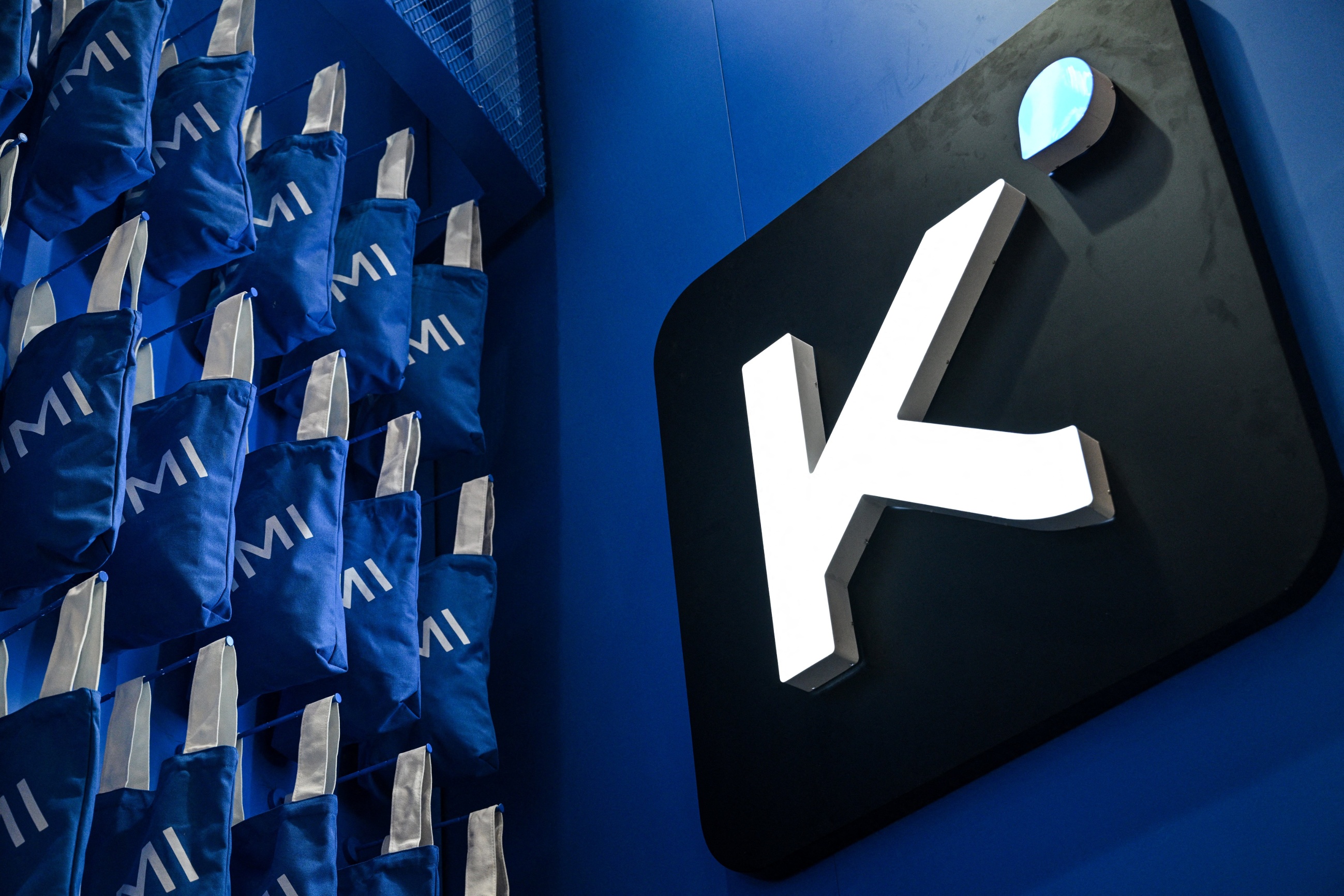 Moonshot AI's Kimi K3, Built on Alibaba Cloud, Outpaces Alibaba's Qwen: Compute Rental Creates Export Control Gap