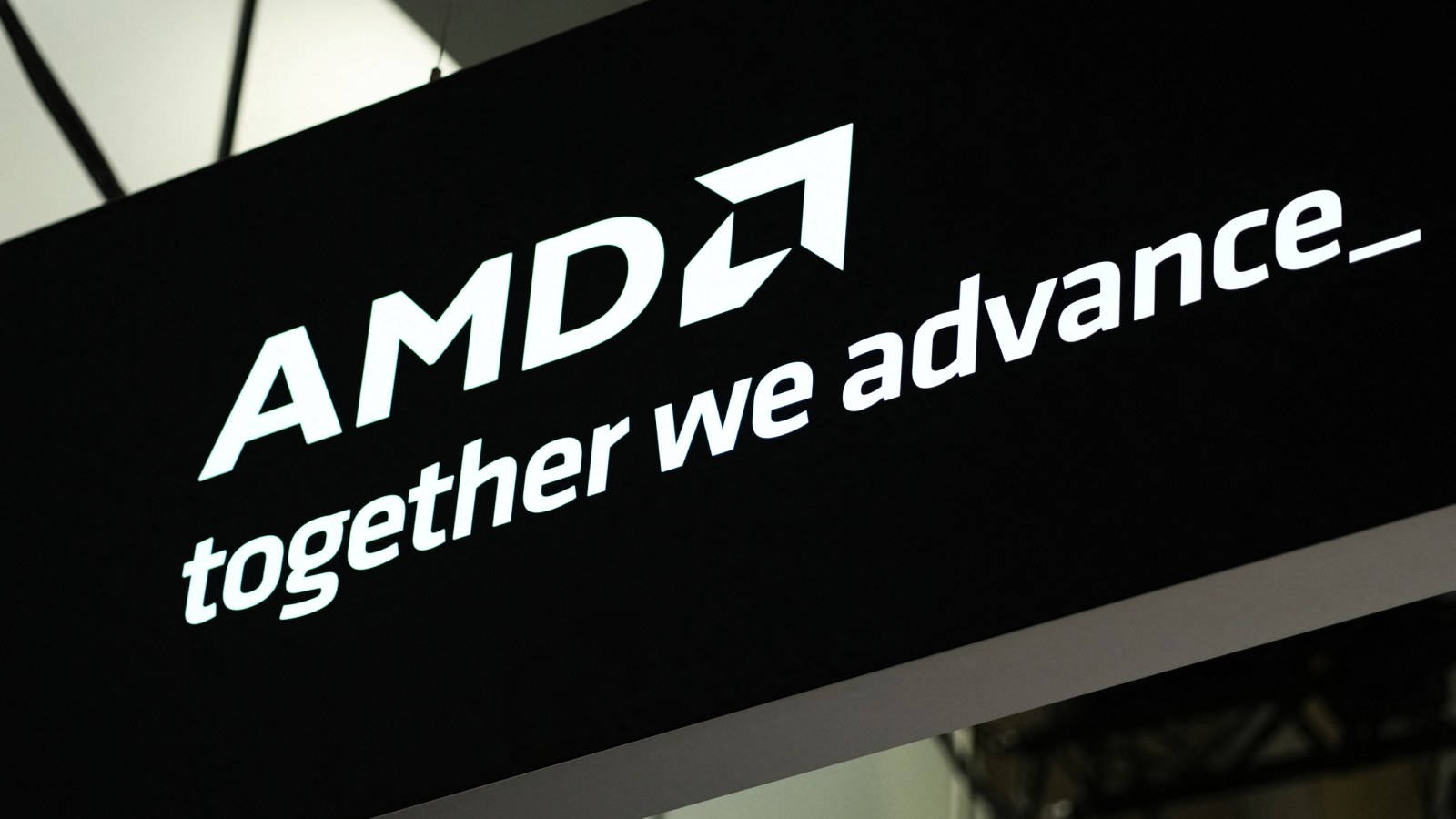 AMD Navi GPU Owners Can Now Pinpoint Hot VRAM Chips Individually via HWiNFO