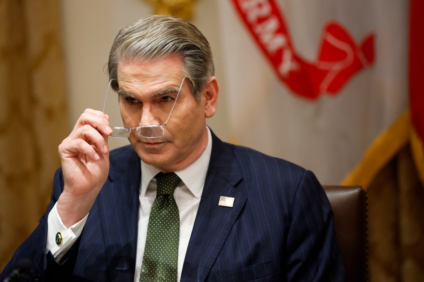Straddle Fly OFAC Delists Fly Baghdad, Expands Mahan Air Sanctions in Same ...