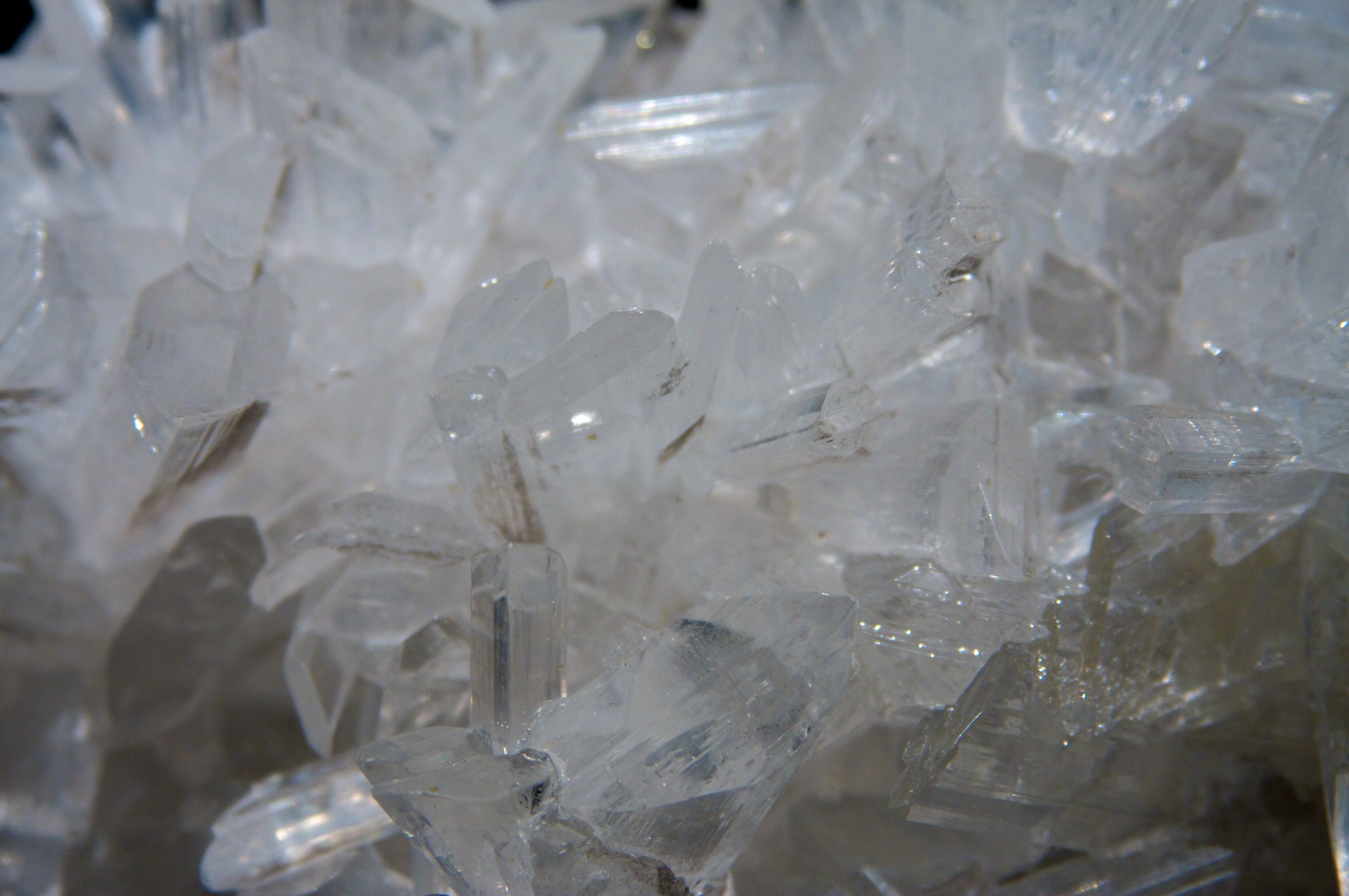 Zhurong Finds First Primary Evaporites on Mars: Crystals May Hold 757-Million-Year-Old Brine