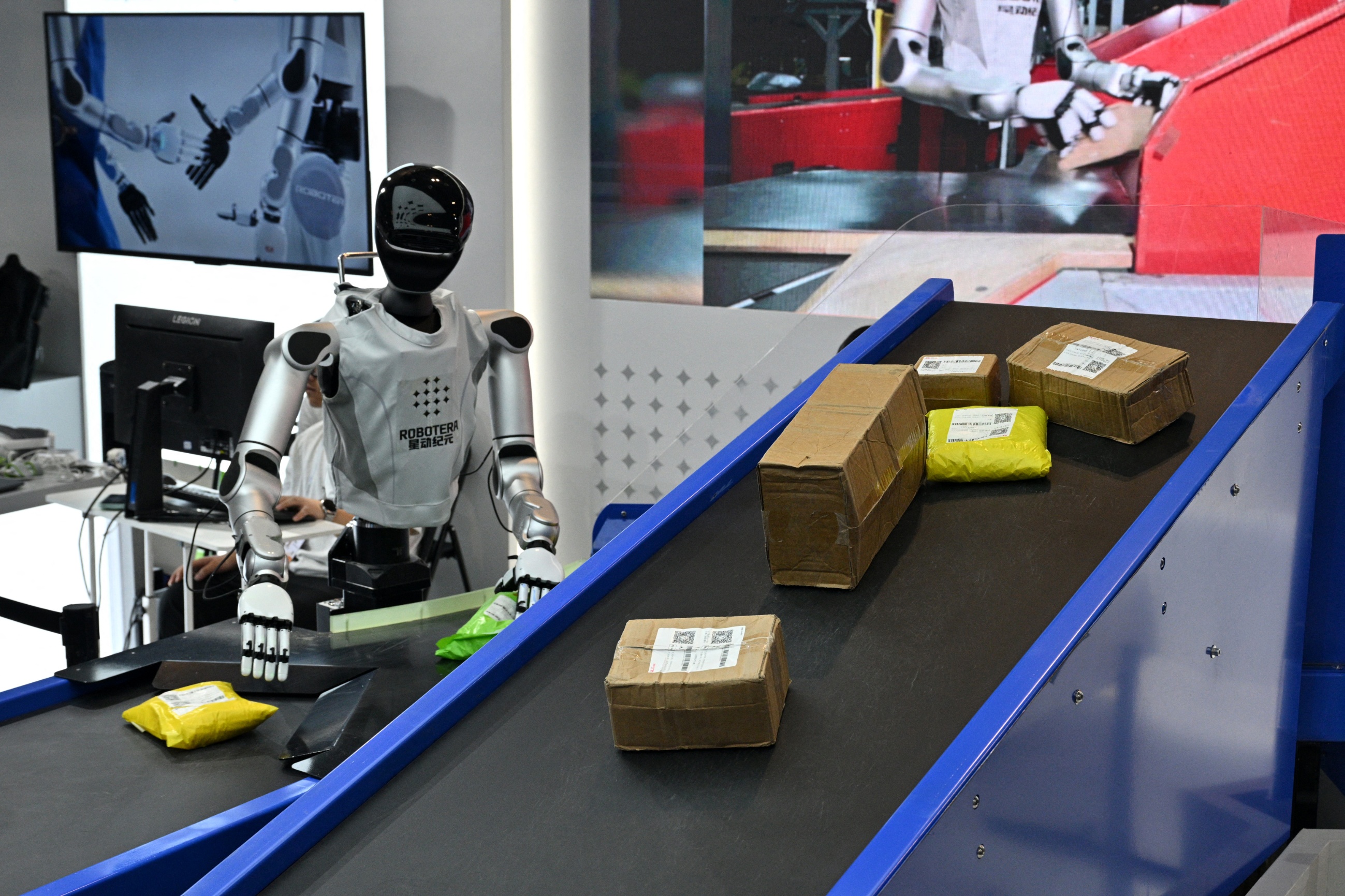 San Mateo County Votes First US Humanoid Robot Permits: Kill Switch, Fire Safety, Labor Tracking