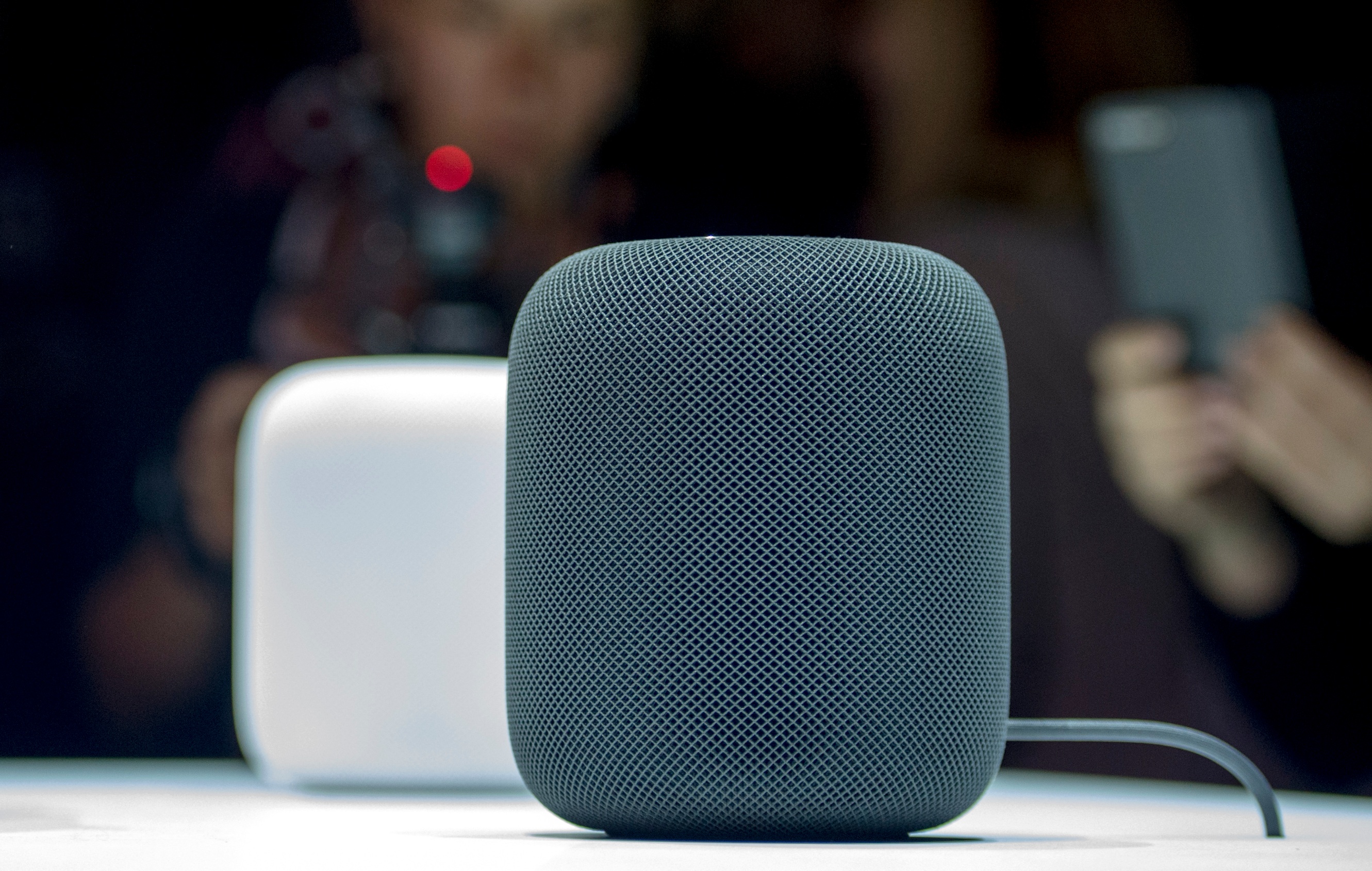 Apple Store Avenues Rebuilt for Home Hub: October Launch Has Physical Proof