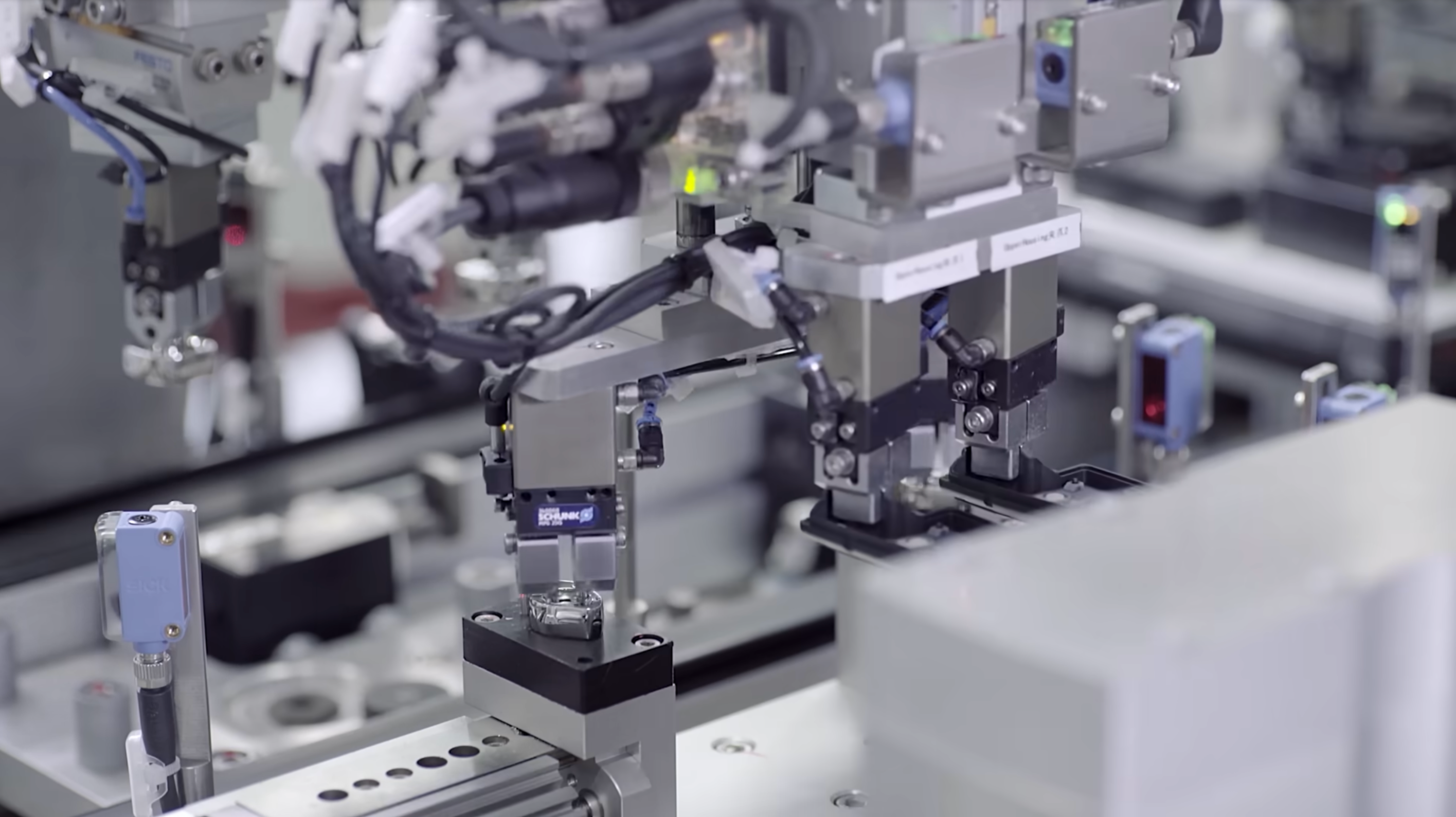 Chip Tariff Phase 2 Has Conditions: Lutnick Reveals the Pharma Deal ...