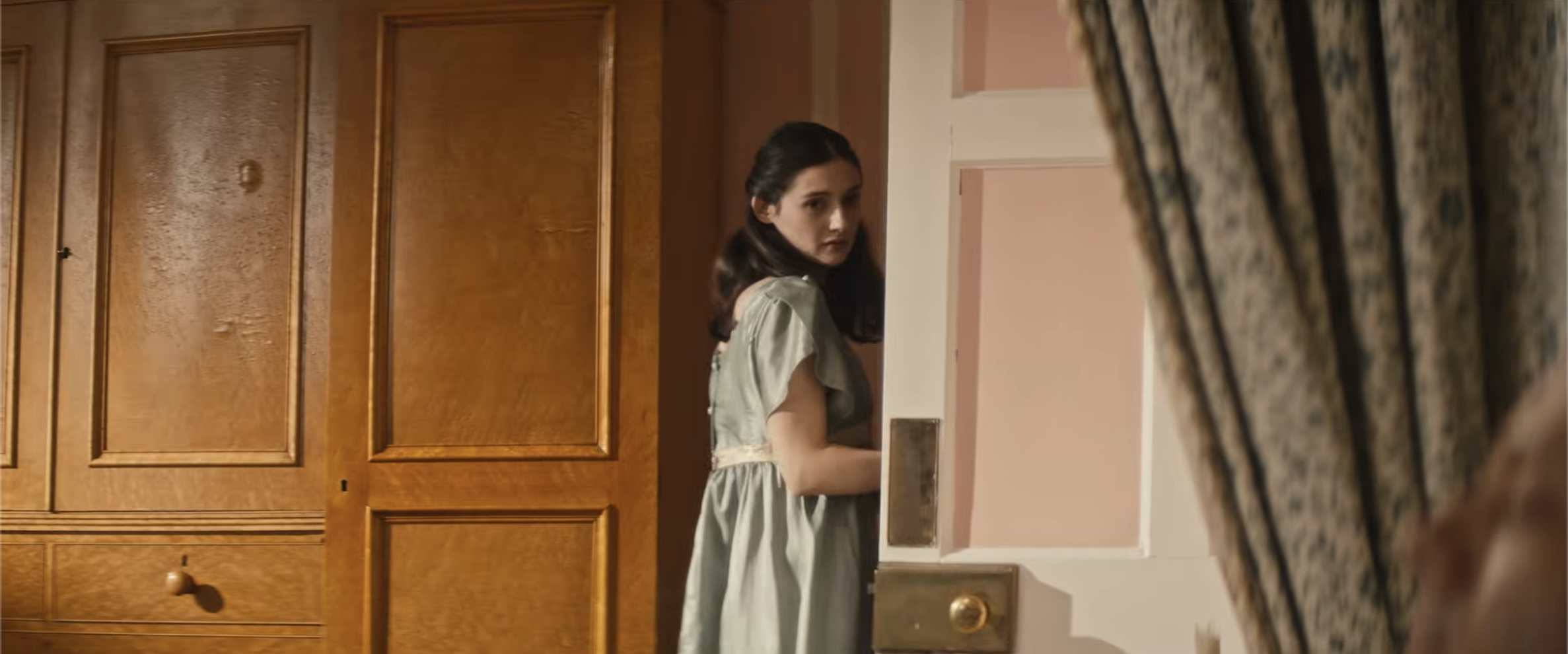 Wuthering Heights: House of the Damned Asks What Science Still Cannot ...
