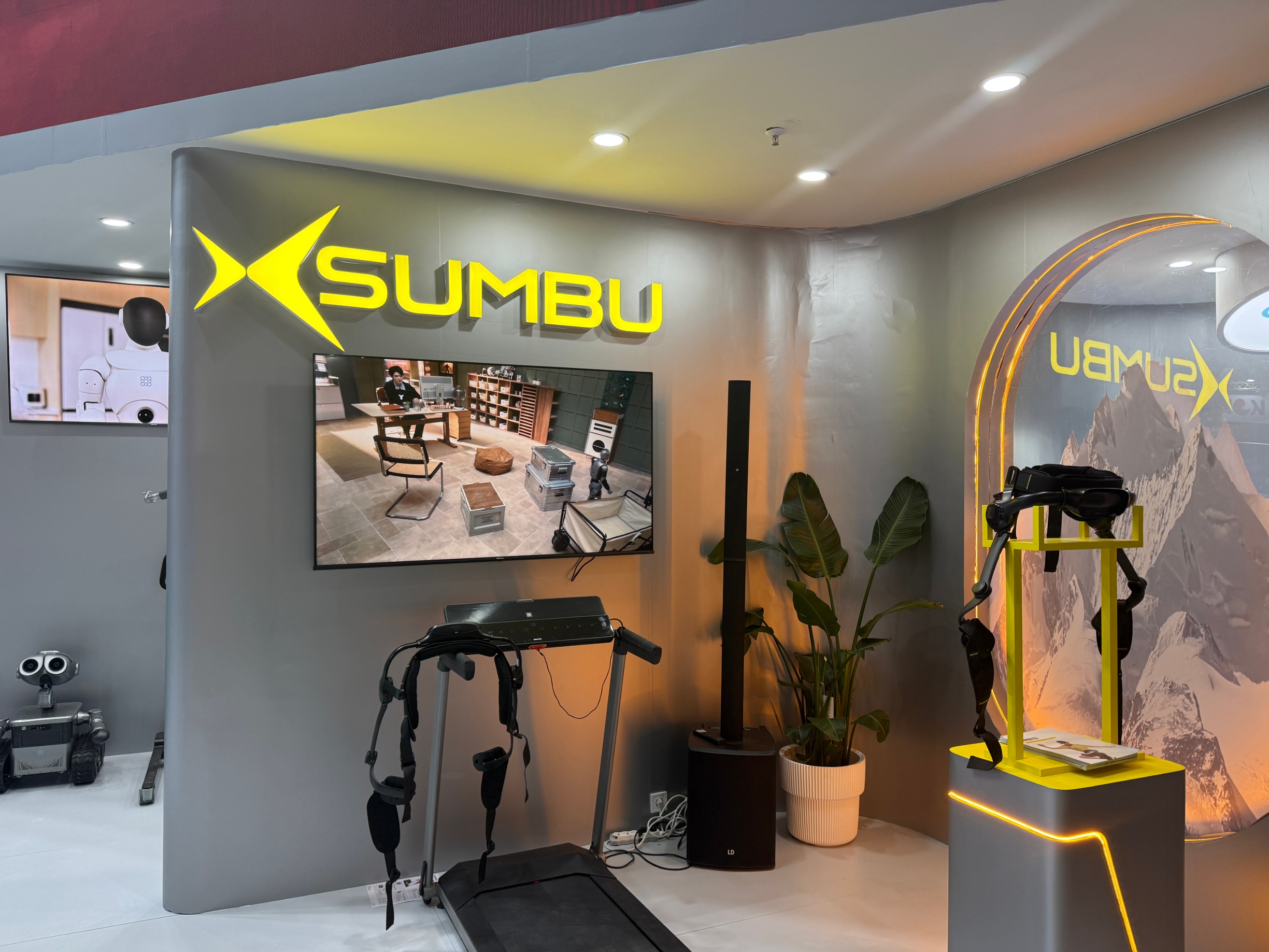 Consumer Exoskeleton Race at IFA 2026: Three Rival Designs vs Sumbu's ...