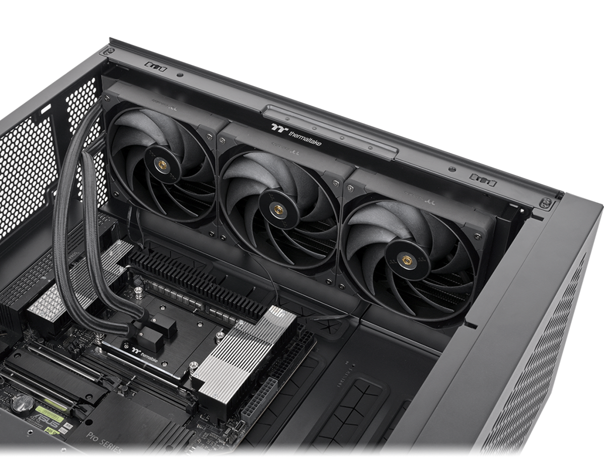 Thermaltake Japan Launch: AX1000 Dual Tower and AW-Series AIOs