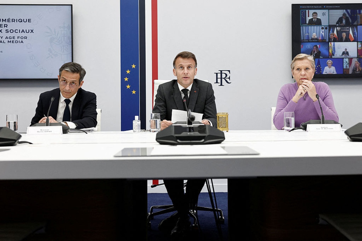 France swaps blanket social media ban for feature curbs