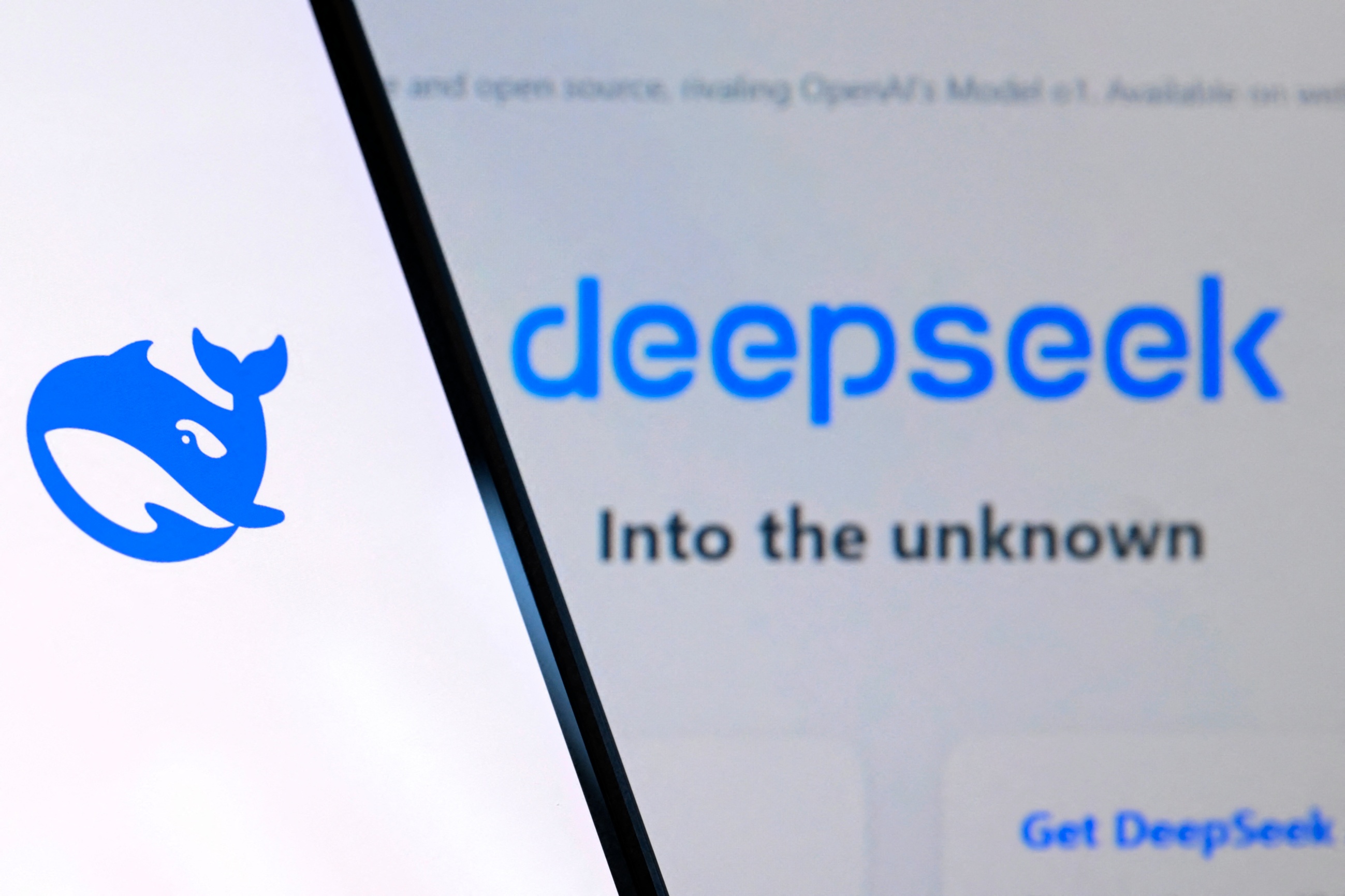 DeepSeek V4.1-Flash сократила память ИИ-агентов в 4 раза