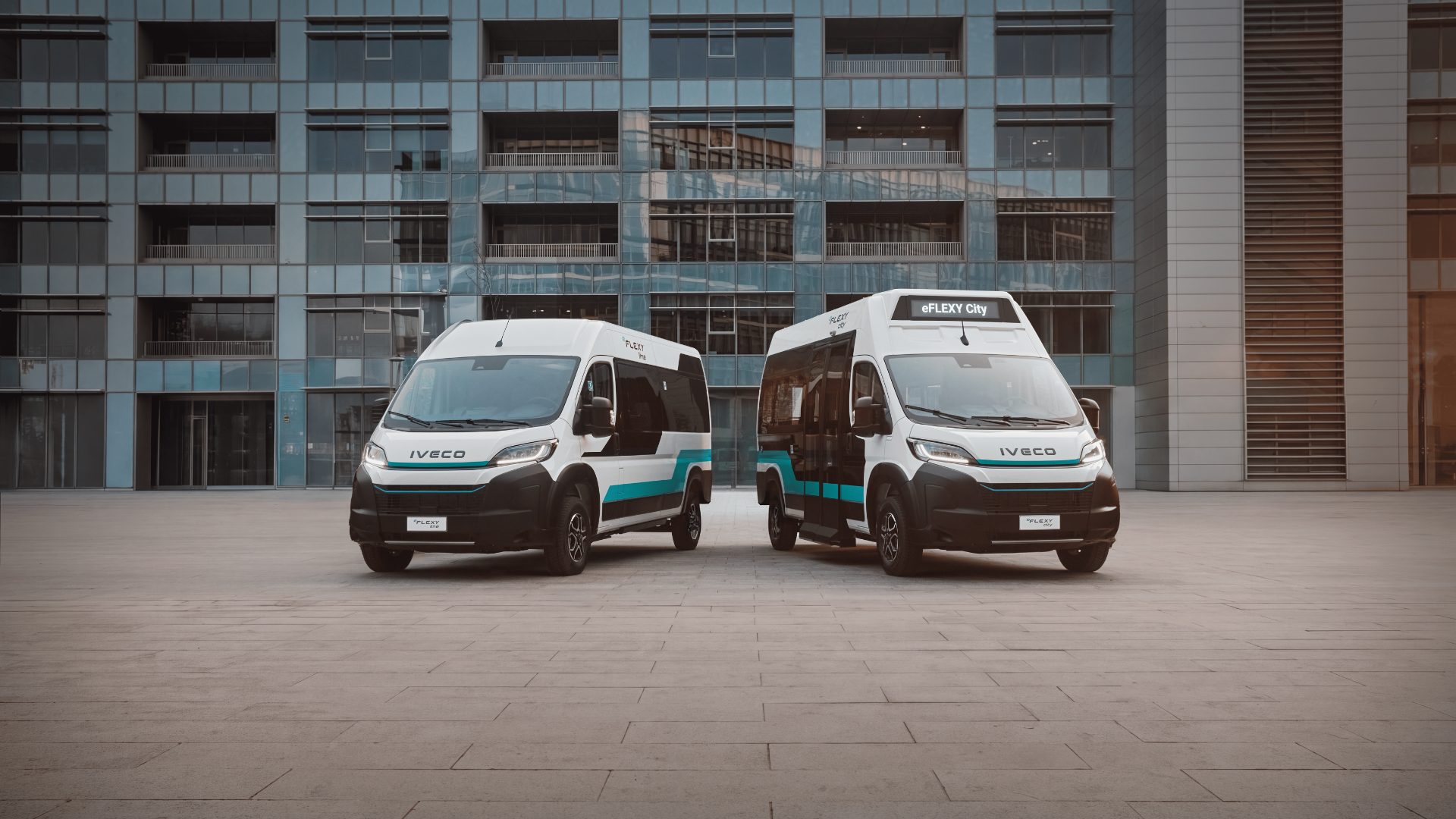 Iveco Bus eFlexy Electric Minibus Launches at FIAA: 150kW DC Charging Leaves AC Rivals Behind