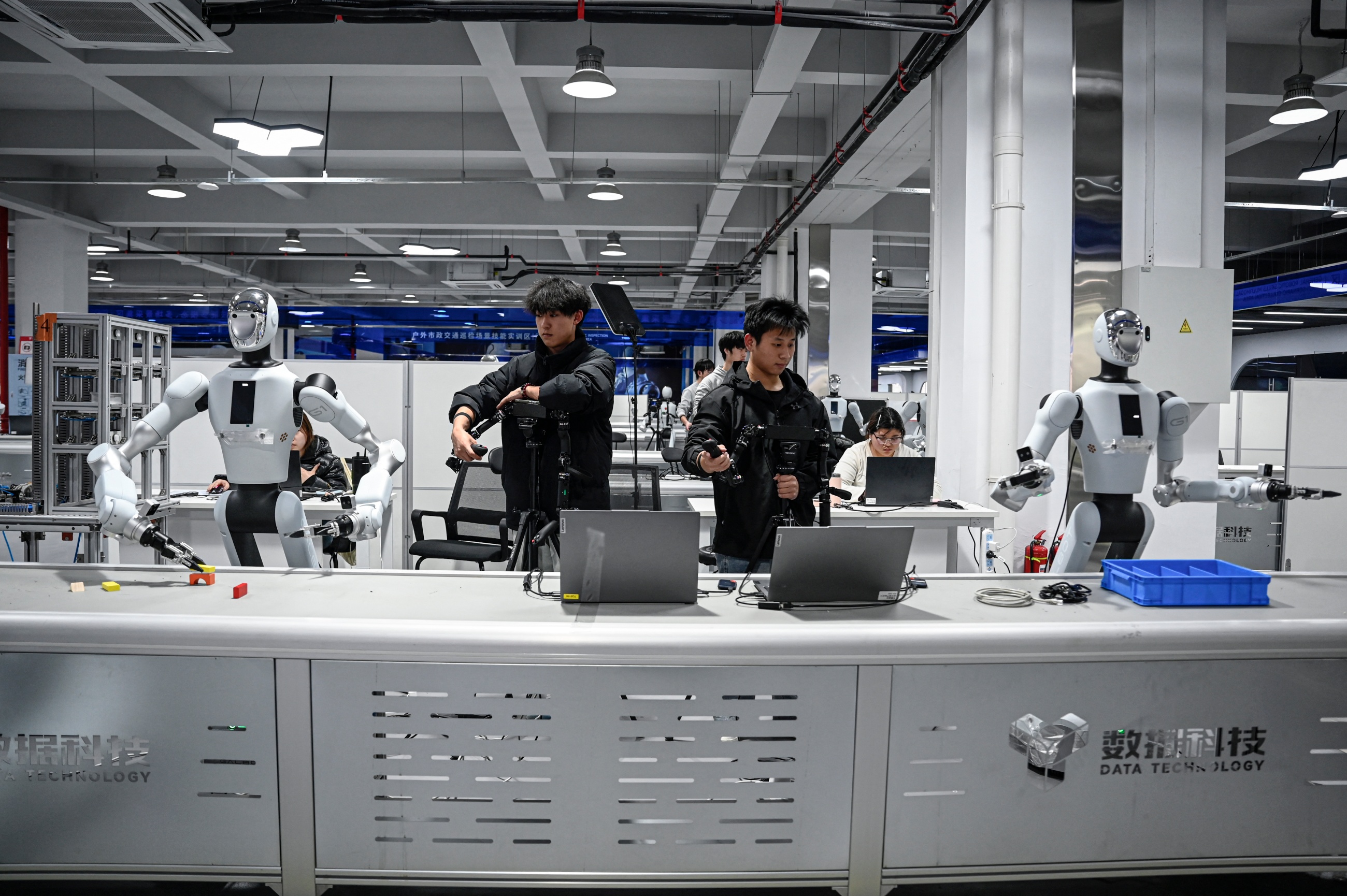China Builds 55 Percent of Its Own Factory Robots Now: US Closes Its Market