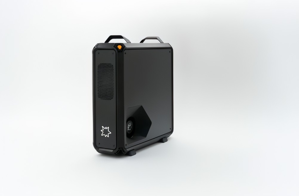 Photo: Tech Times Lucebox Zero 495