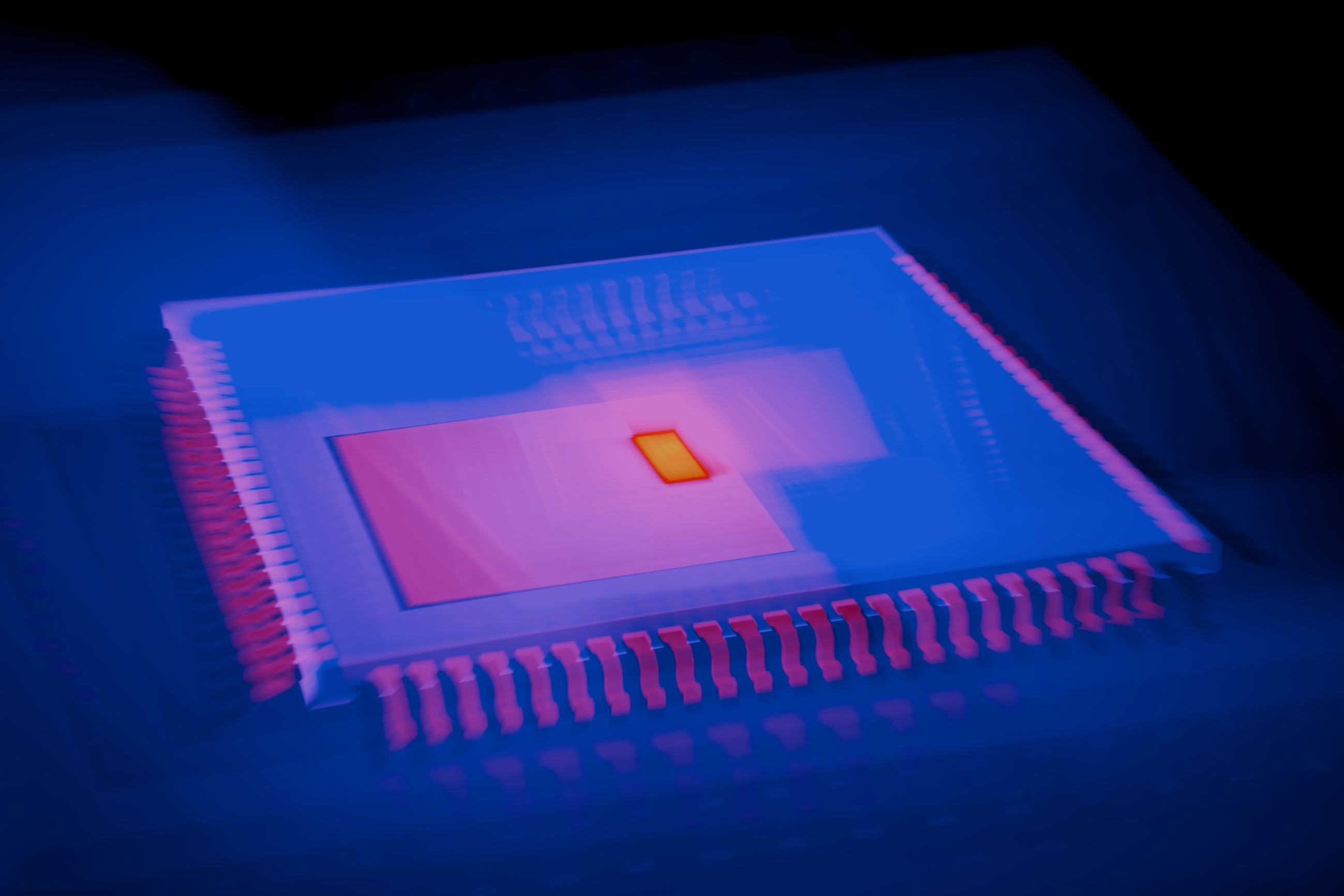 Illinois Quantum Memory Chip Stores 20 Photons Past Microsecond on Commercial Telecom Platform