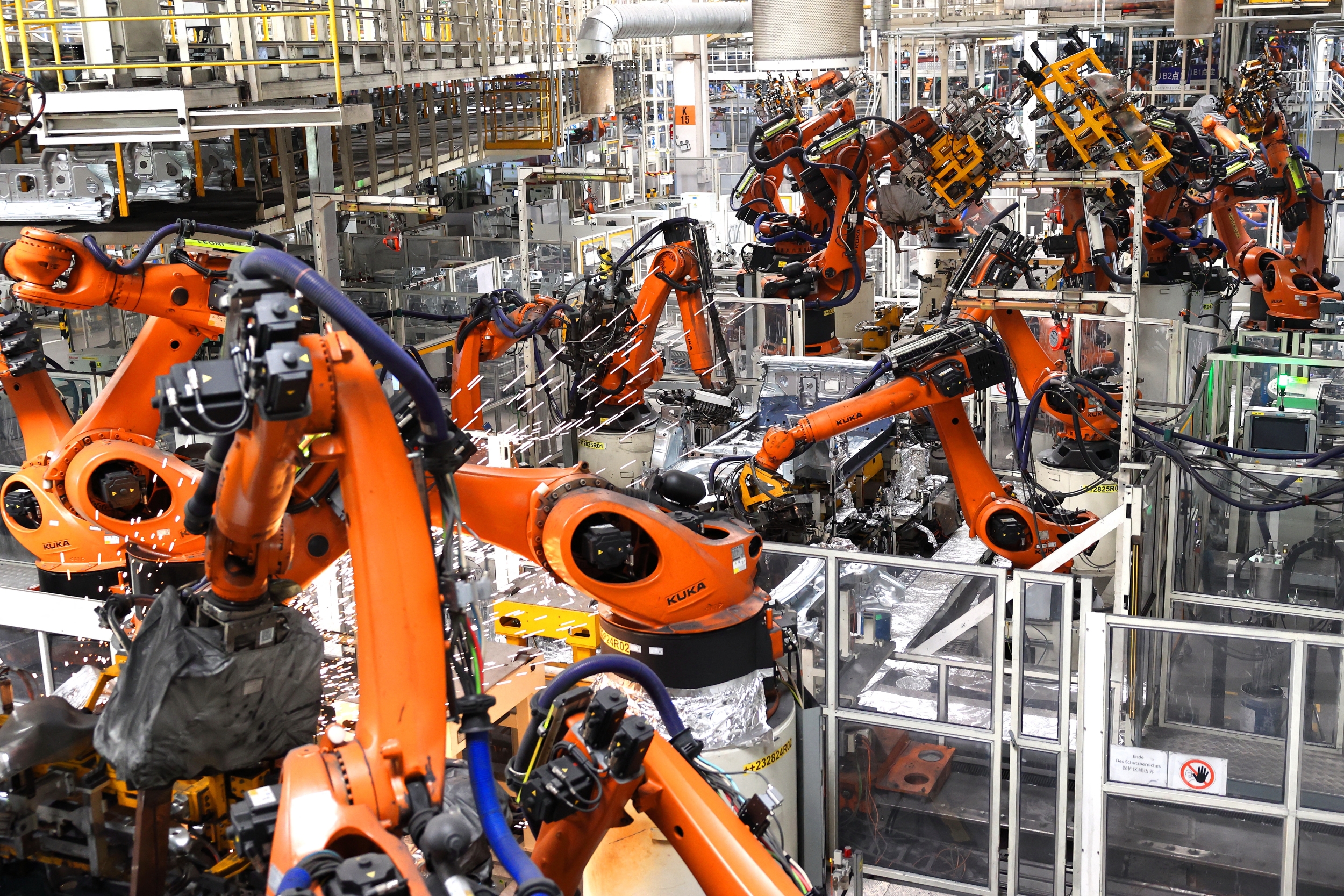 China Now Makes and Installs 59% of World Industrial Robots, NBS Data Confirms